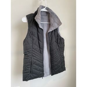 The North Face Reversible Vest - Size M - Black/Gray